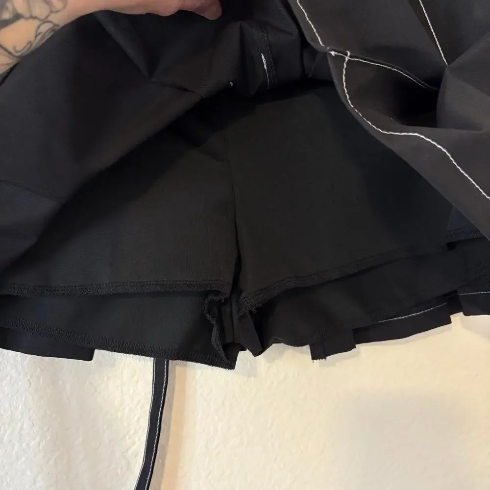 NWOT Womens Pleated Bondage Skirt Grommet Buckle Detail Black Sz S Goth Punk Emo